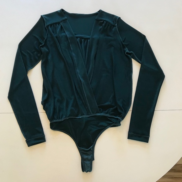 FREE PEOPLE DEEP V GREEN TURNT BODYSUIT - Picture 9 of 14